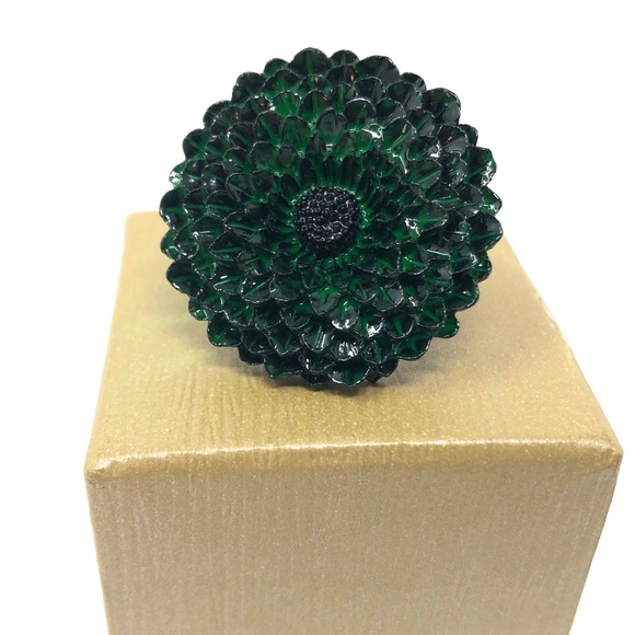 Hand painted enamel finish flower ring, NWOT - Picture 6 of 11